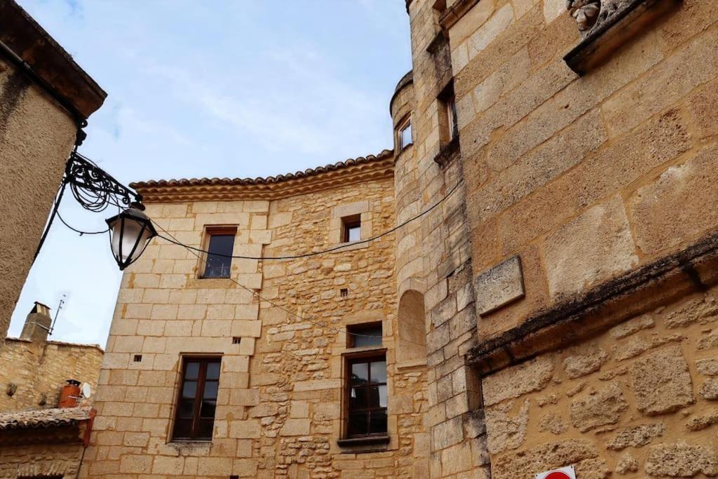 Entre Uzes Et Le Pont-Du-Gard Le Logis D'Autrefois Apartment Castillon-du-Gard Exterior photo